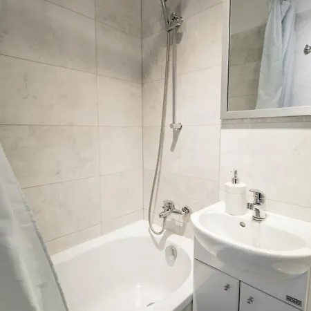 Piotrapartments - Bruna Warsaw